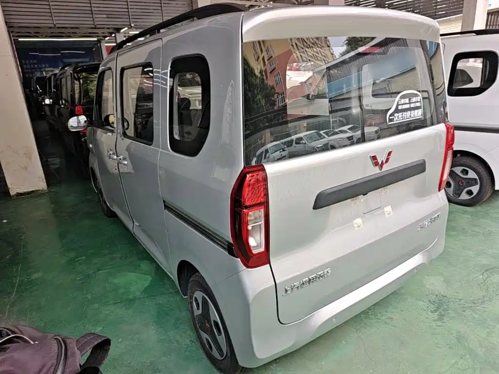 Wuling Zhiguang EV — фото 23