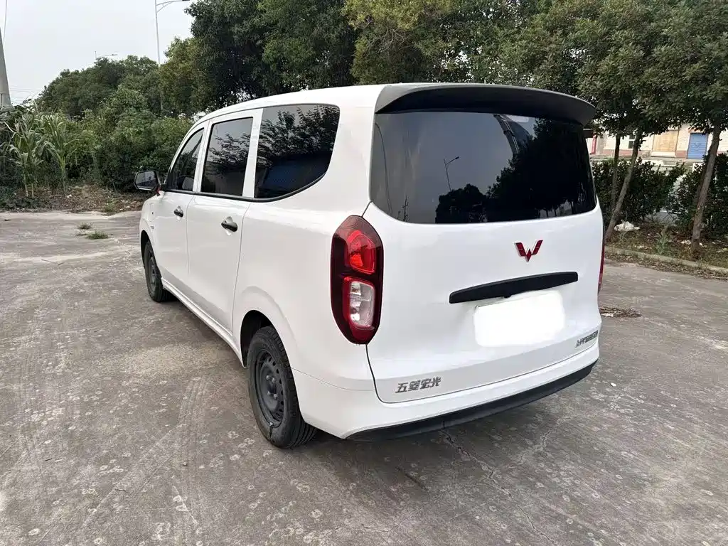 Wuling Hongguang EV — фото 5