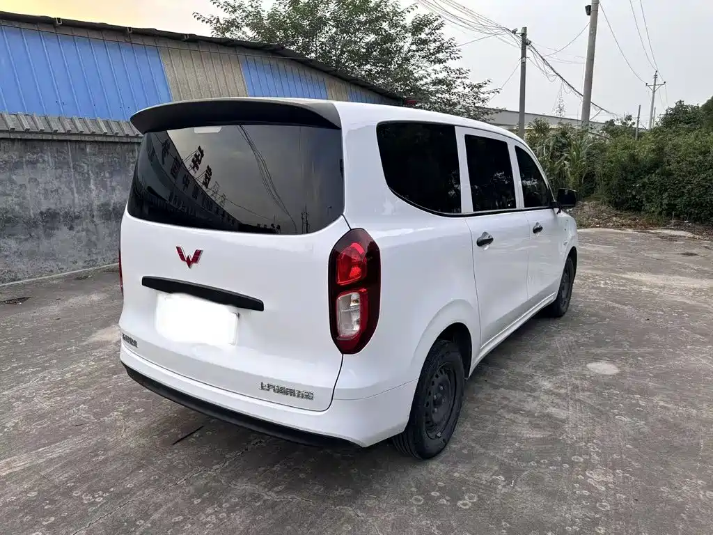 Wuling Hongguang EV — фото 7