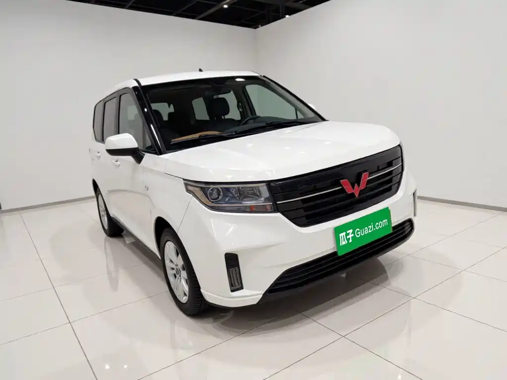 Wuling Hongguang PLUS — фото 23