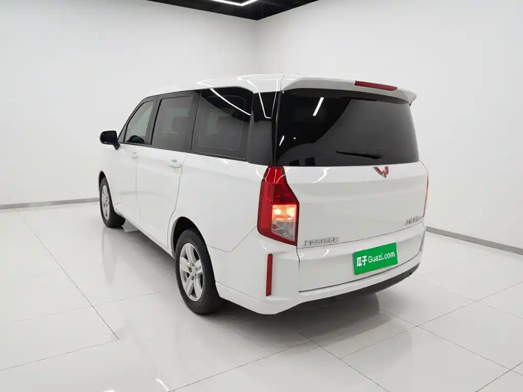 Wuling Hongguang PLUS — фото 25