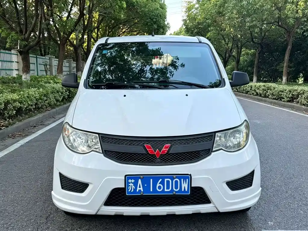 Wuling Hongguang — фото 2