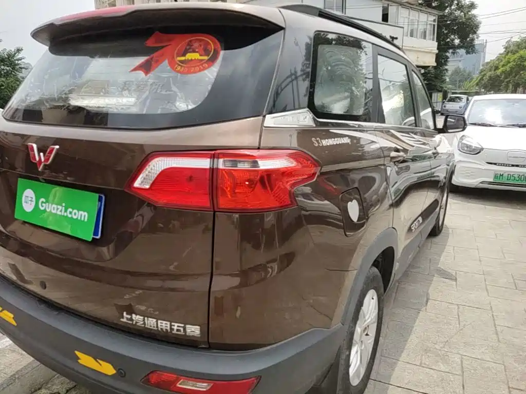 Wuling Hongguang S3 — фото 8