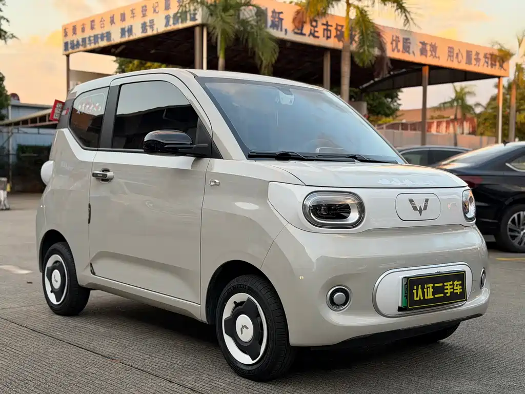 Wuling MINIEV — фото 3