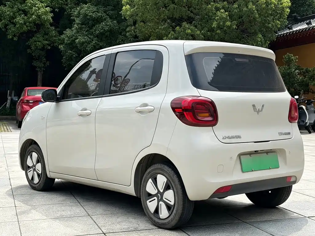 Wuling MINIEV — фото 3