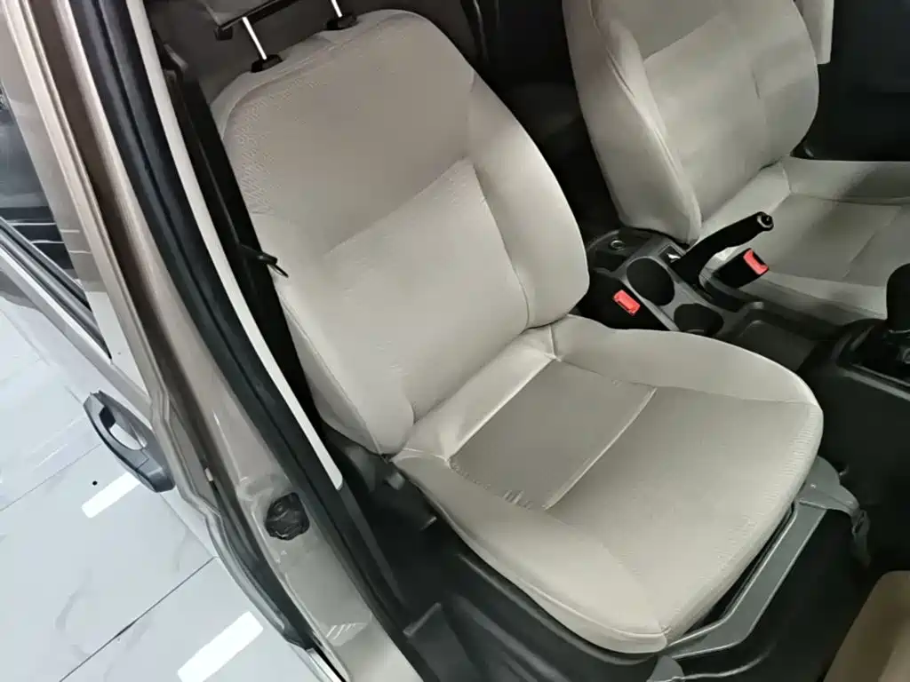 Wuling Rongguang S — фото 25