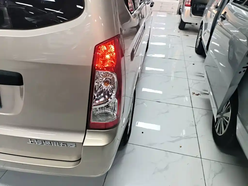 Wuling Rongguang S — фото 8