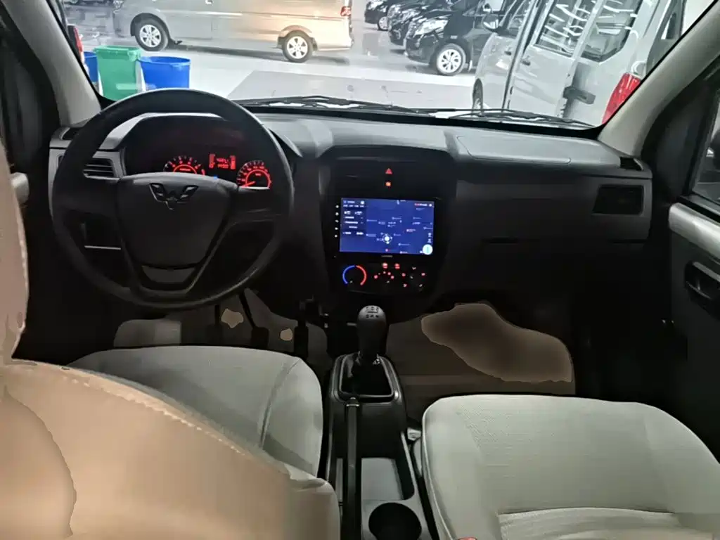 Wuling Rongguang S — фото 10