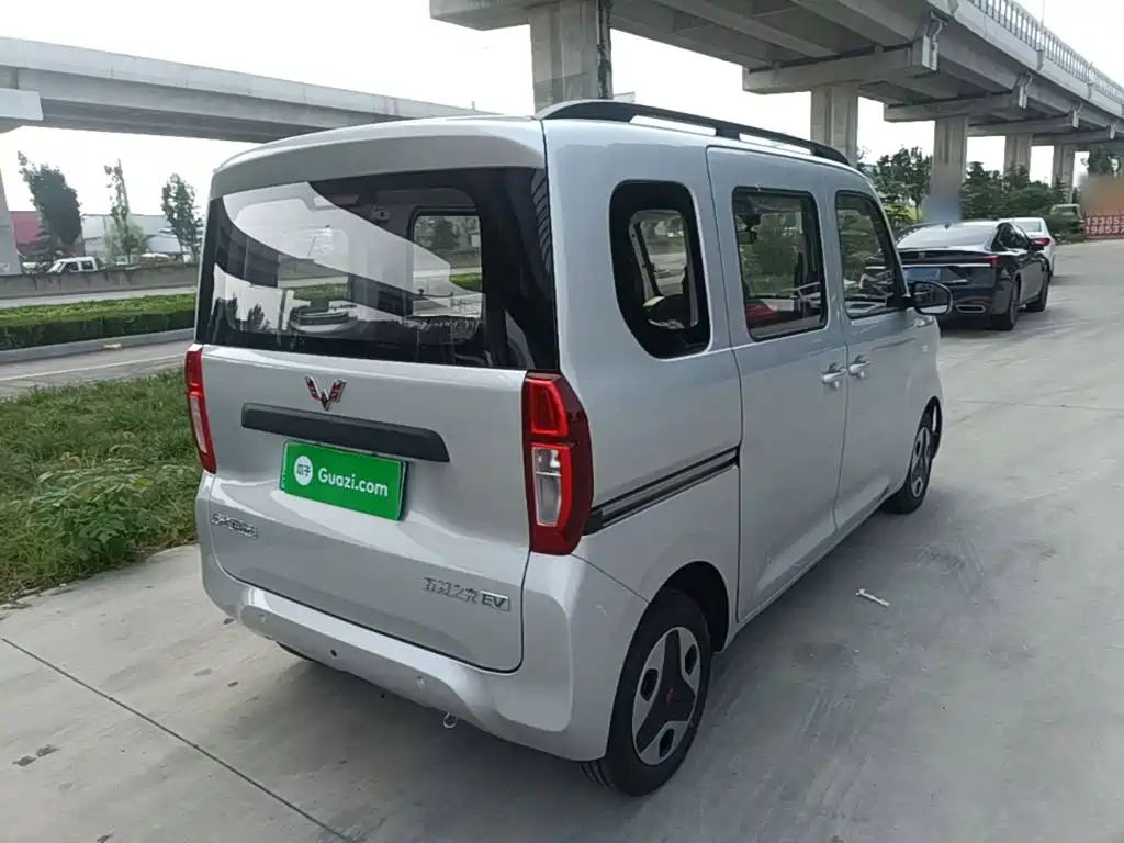 Wuling Zhiguang EV — фото 7