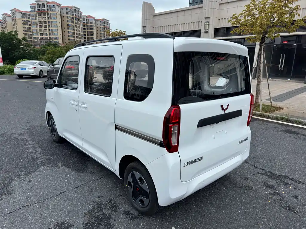 Wuling Zhiguang EV — фото 7