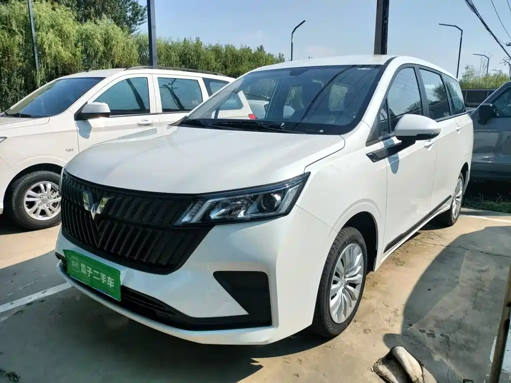 Wuling Jiachen — фото 2