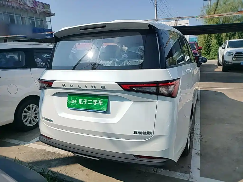 Wuling Jiachen — фото 6