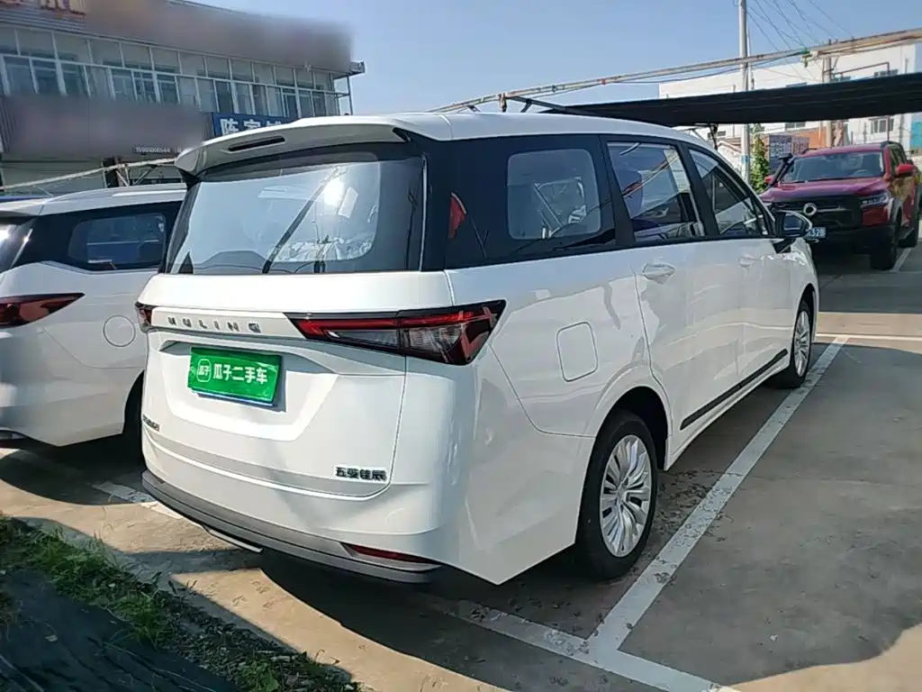 Wuling Jiachen — фото 7