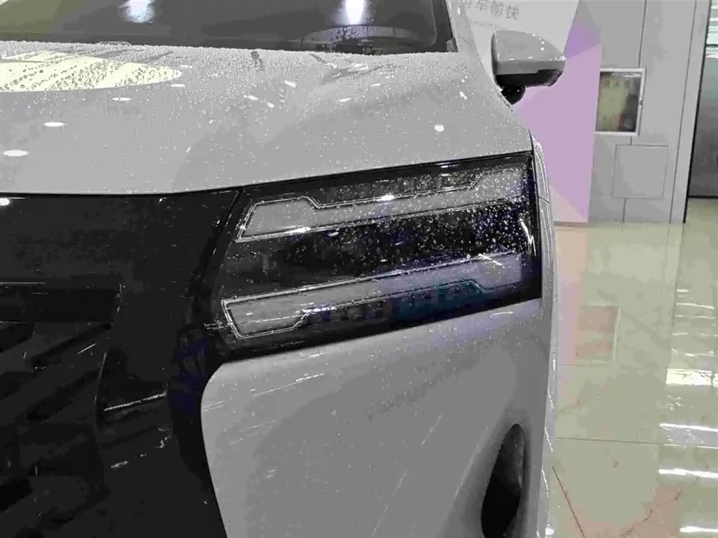 Wuling Xingguang 730 New Energy — фото 4