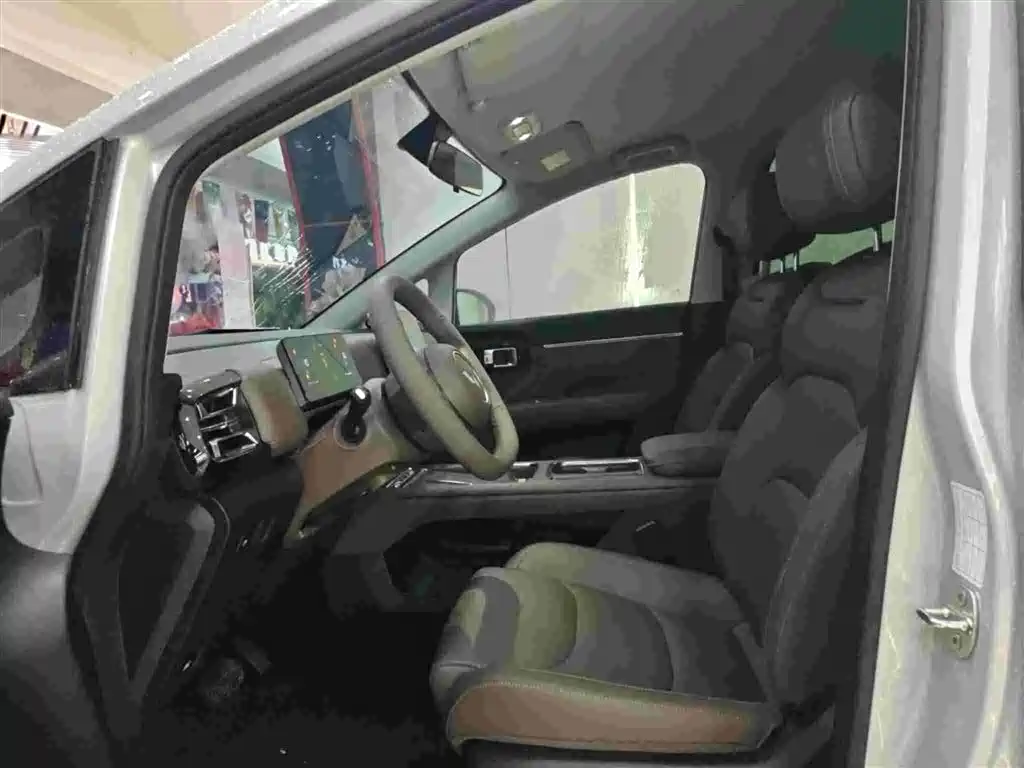 Wuling Xingguang 730 New Energy — фото 7