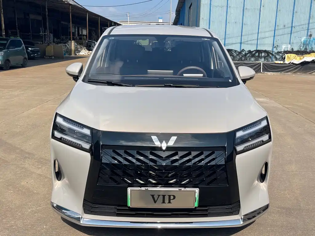 Wuling Xingguang 730 New Energy — фото 2