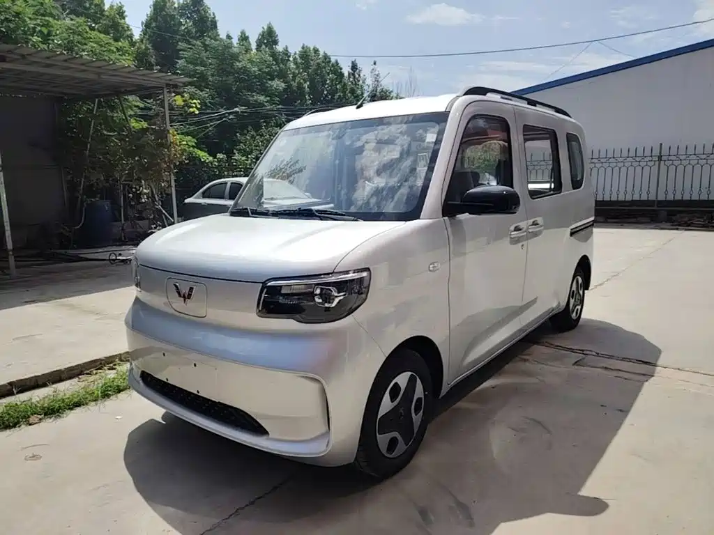 Wuling Zhiguang EV — фото 2