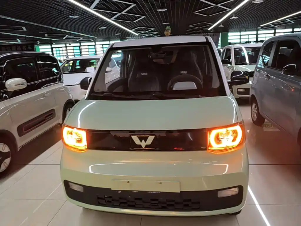 Wuling MINIEV — фото 3