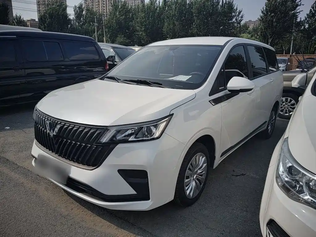 Wuling Jiachen — фото 2