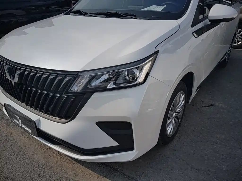 Wuling Jiachen — фото 24