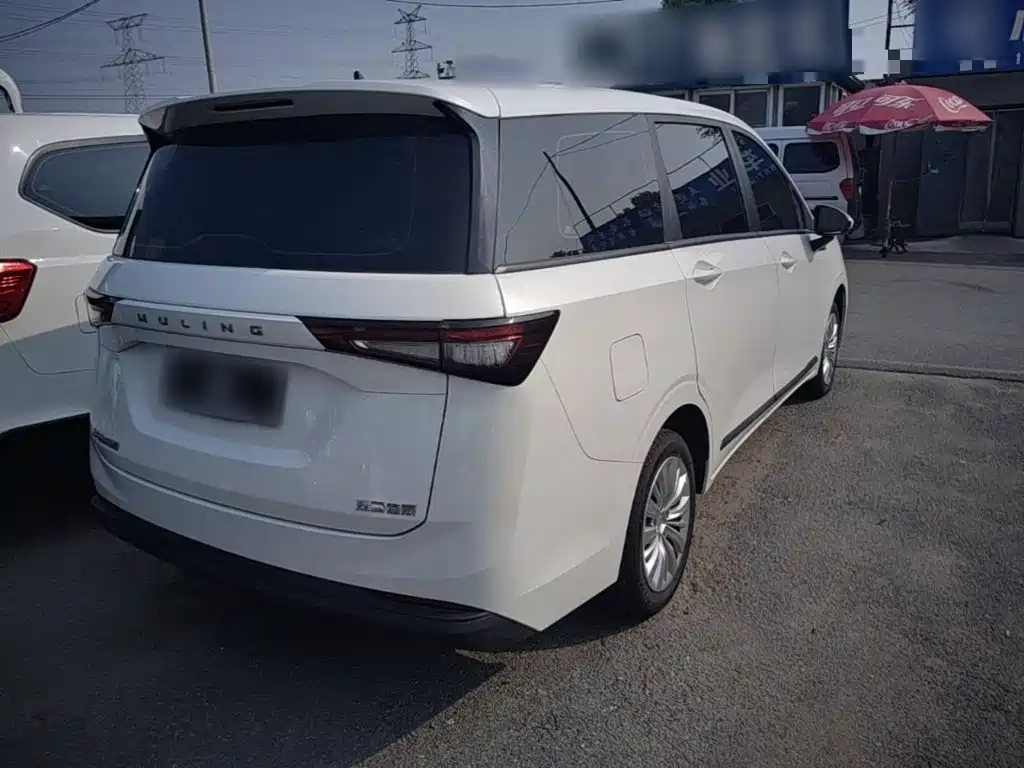Wuling Jiachen — фото 7