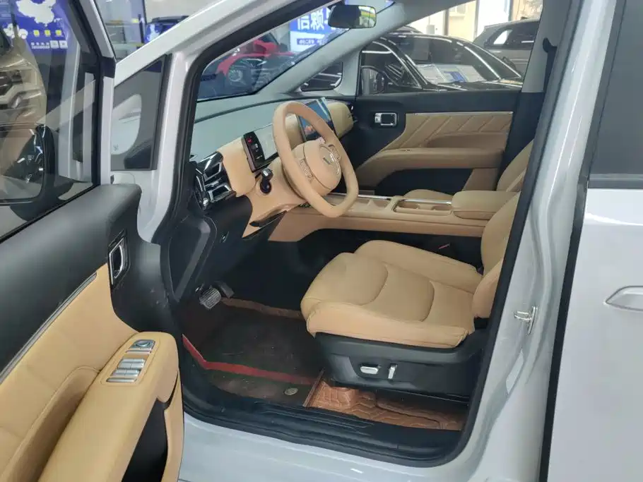 Wuling Xingguang 730 New Energy — фото 9