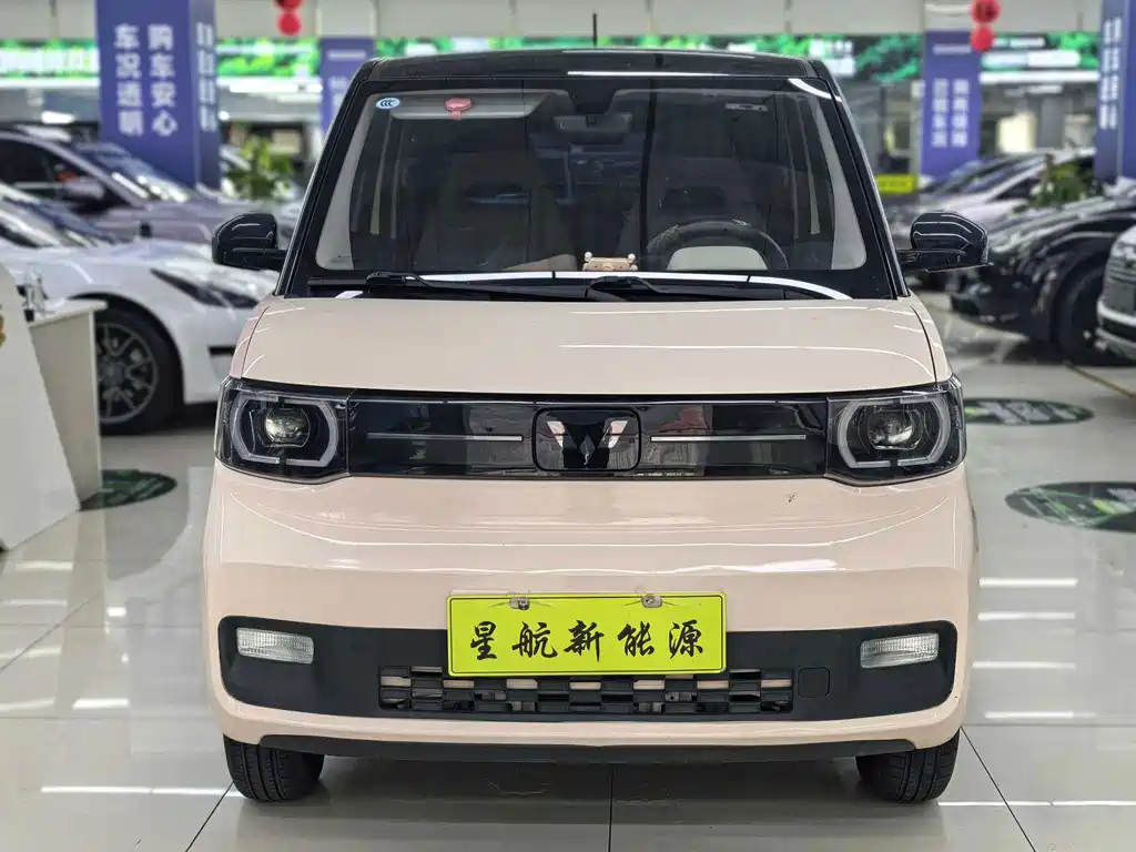 Wuling MINIEV — фото 2