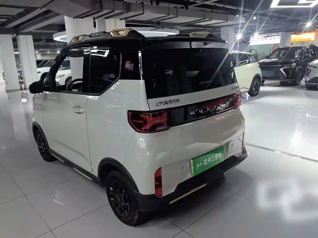 Wuling MINIEV — фото 23