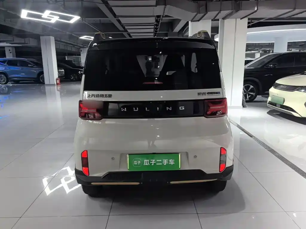 Wuling MINIEV — фото 4