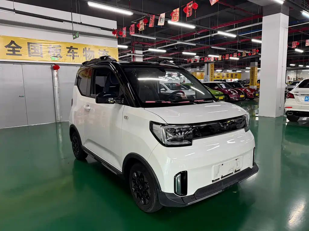 Wuling MINIEV — фото 3