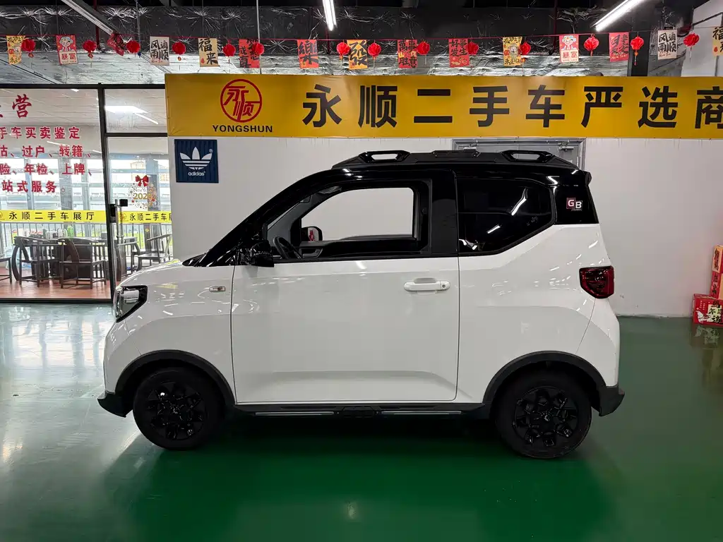 Wuling MINIEV — фото 10