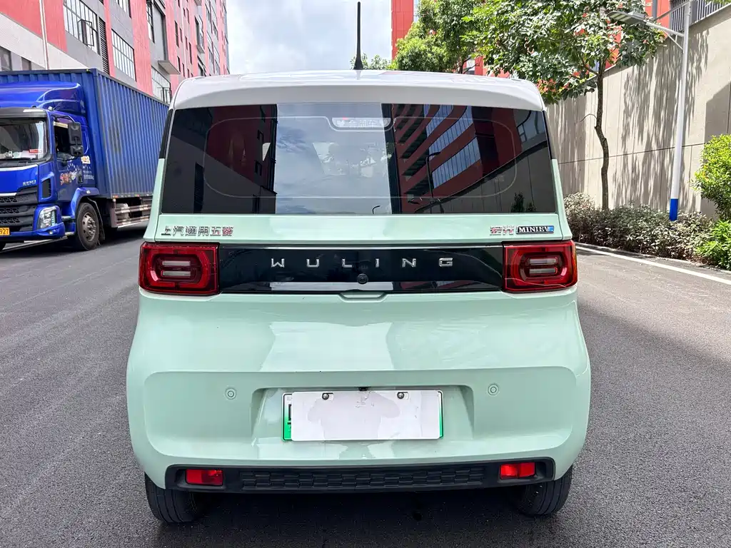 Wuling MINIEV — фото 9