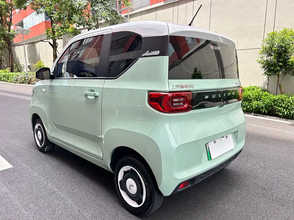 Wuling MINIEV — фото 10
