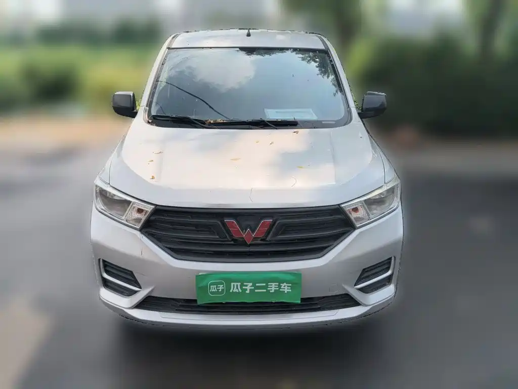 Wuling Hongguang — фото 24