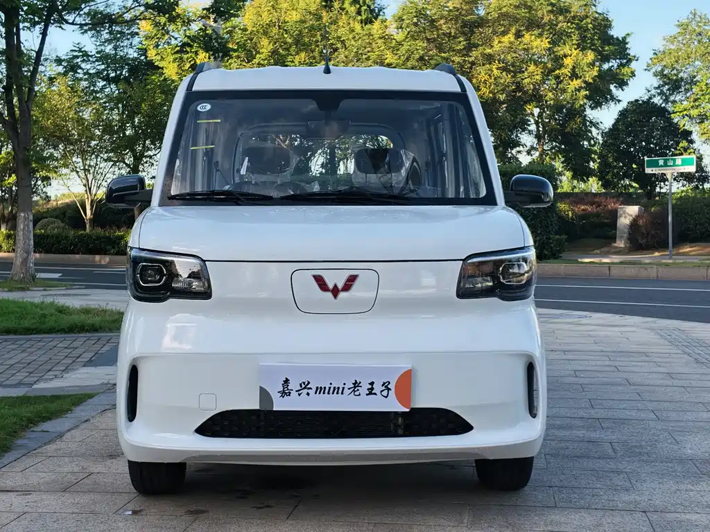 Wuling Zhiguang EV — фото 2