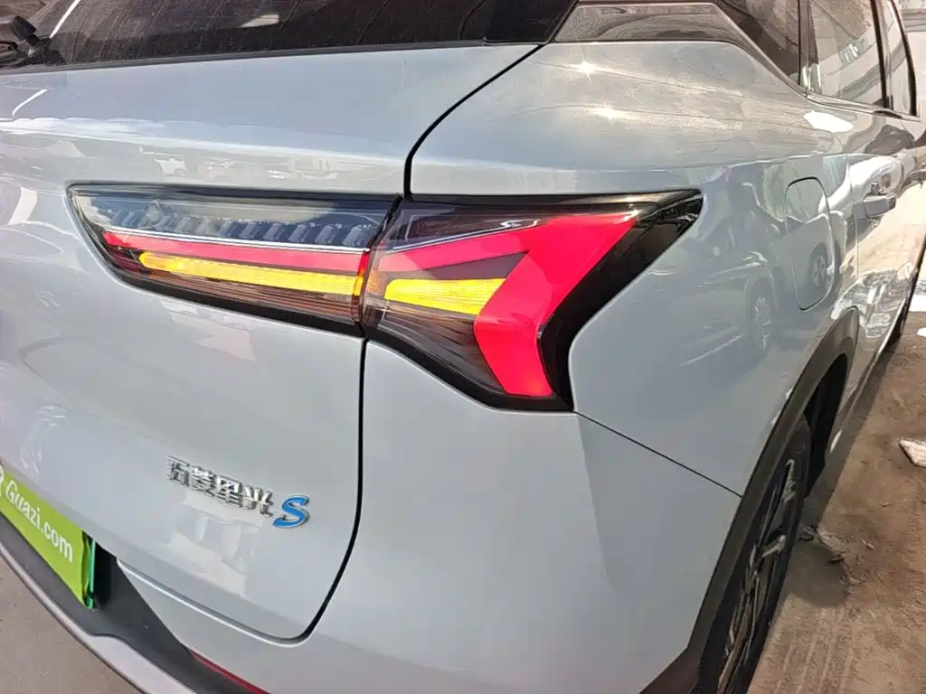 Wuling Xingguang S — фото 8