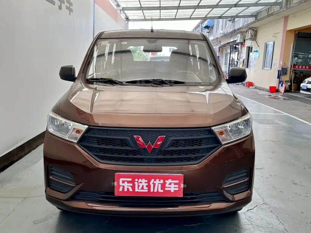 Wuling Hongguang — фото 2