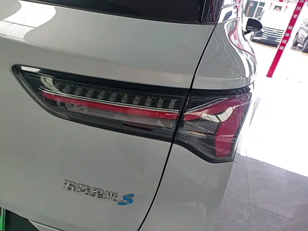 Wuling Xingguang S — фото 8