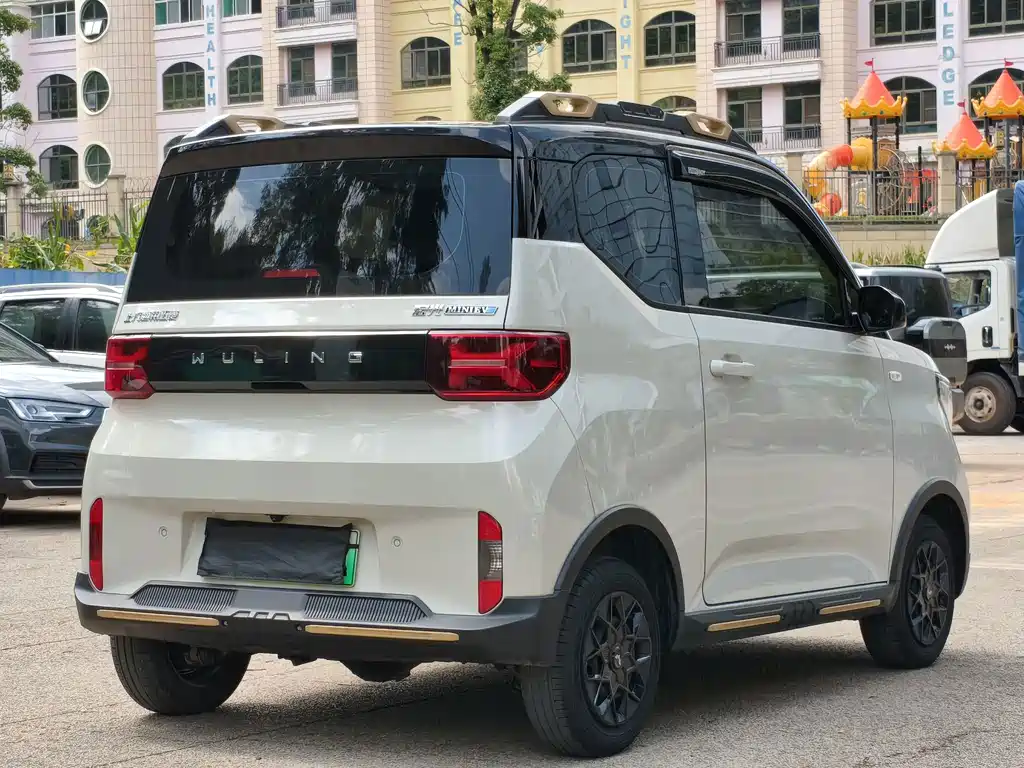 Wuling MINIEV — фото 7