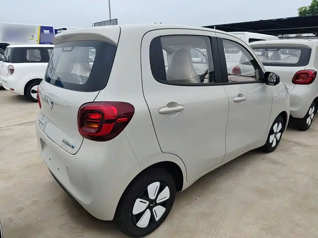 Wuling MINIEV — фото 7