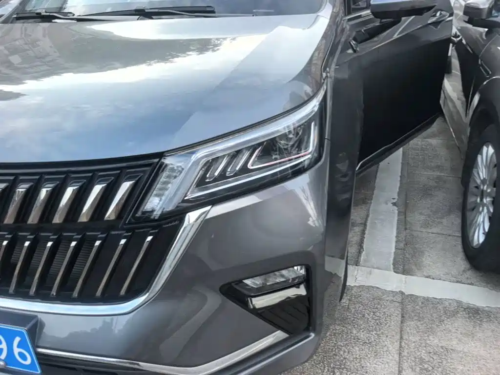 Wuling Jiachen — фото 24