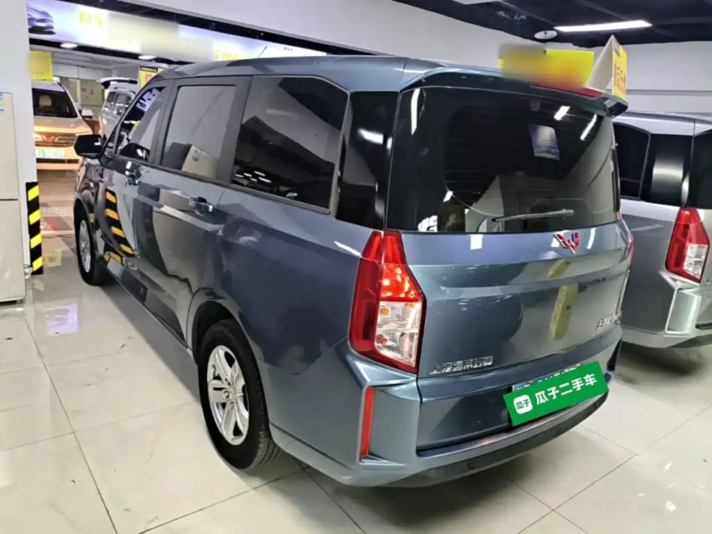 Wuling Hongguang PLUS — фото 5