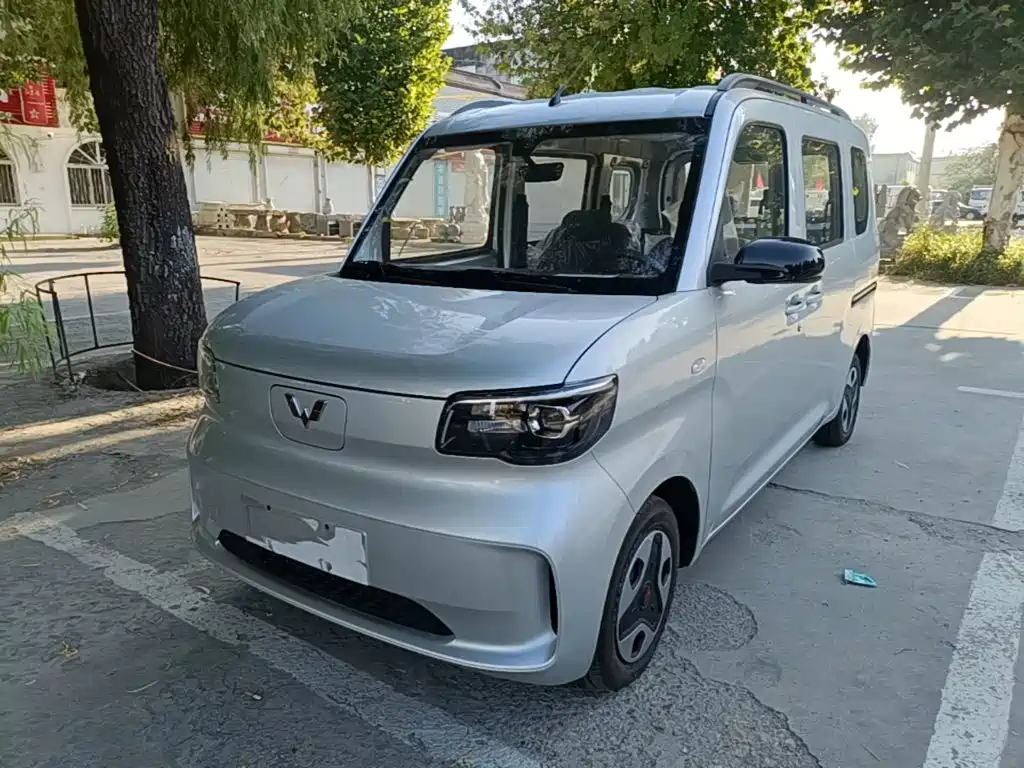 Wuling Zhiguang EV — фото 2