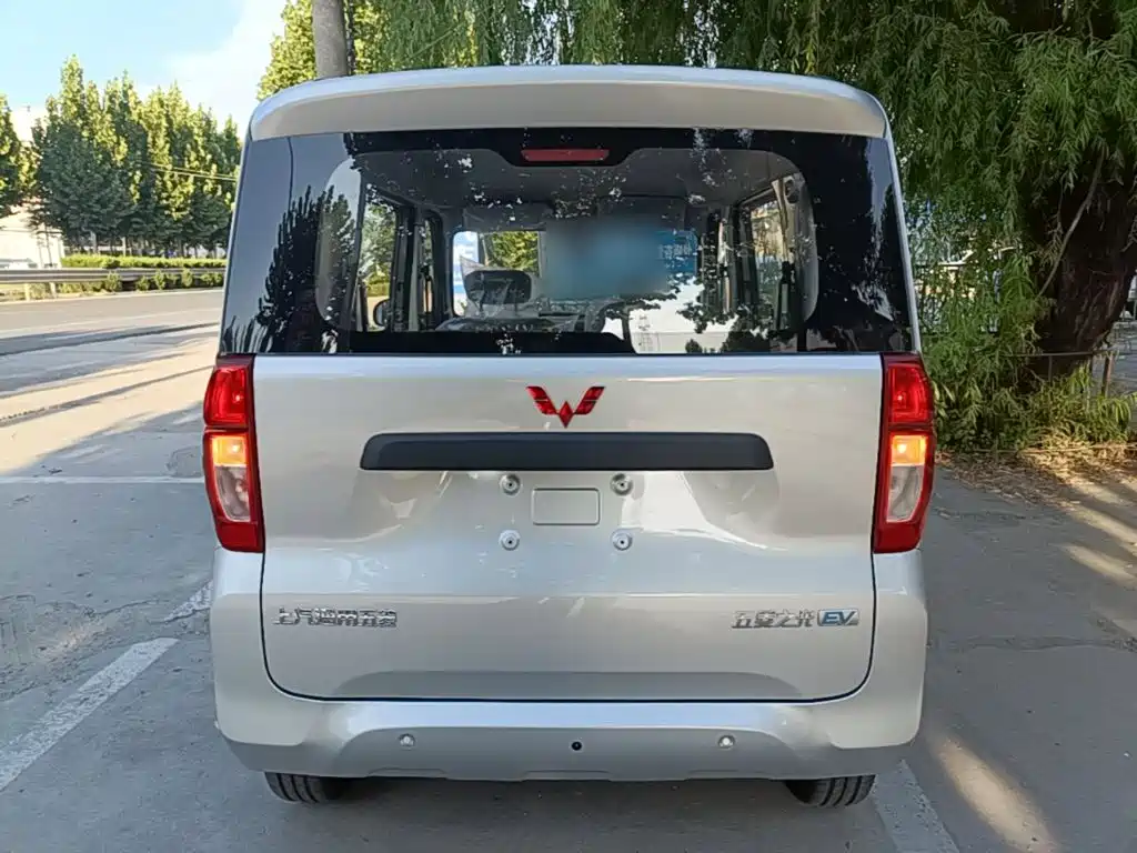 Wuling Zhiguang EV — фото 6