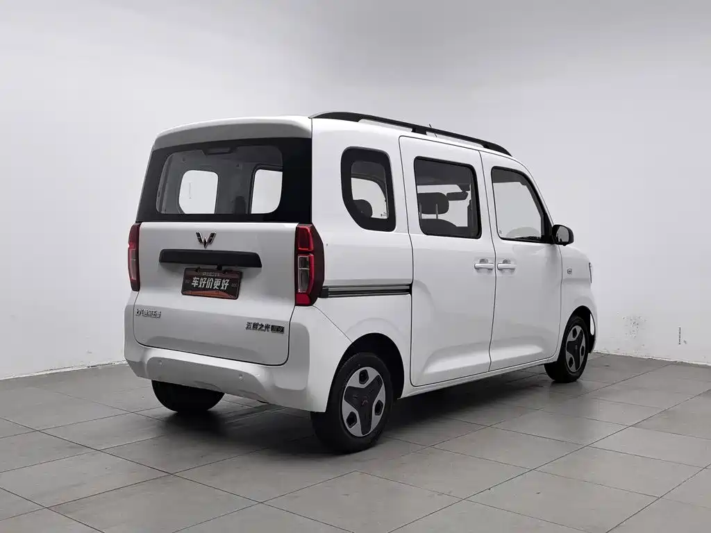 Wuling Zhiguang EV — фото 2