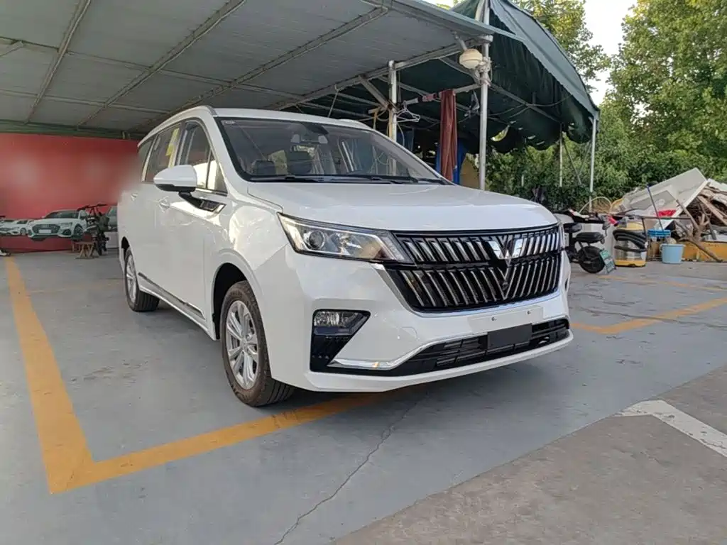 Wuling Jiachen — фото 4