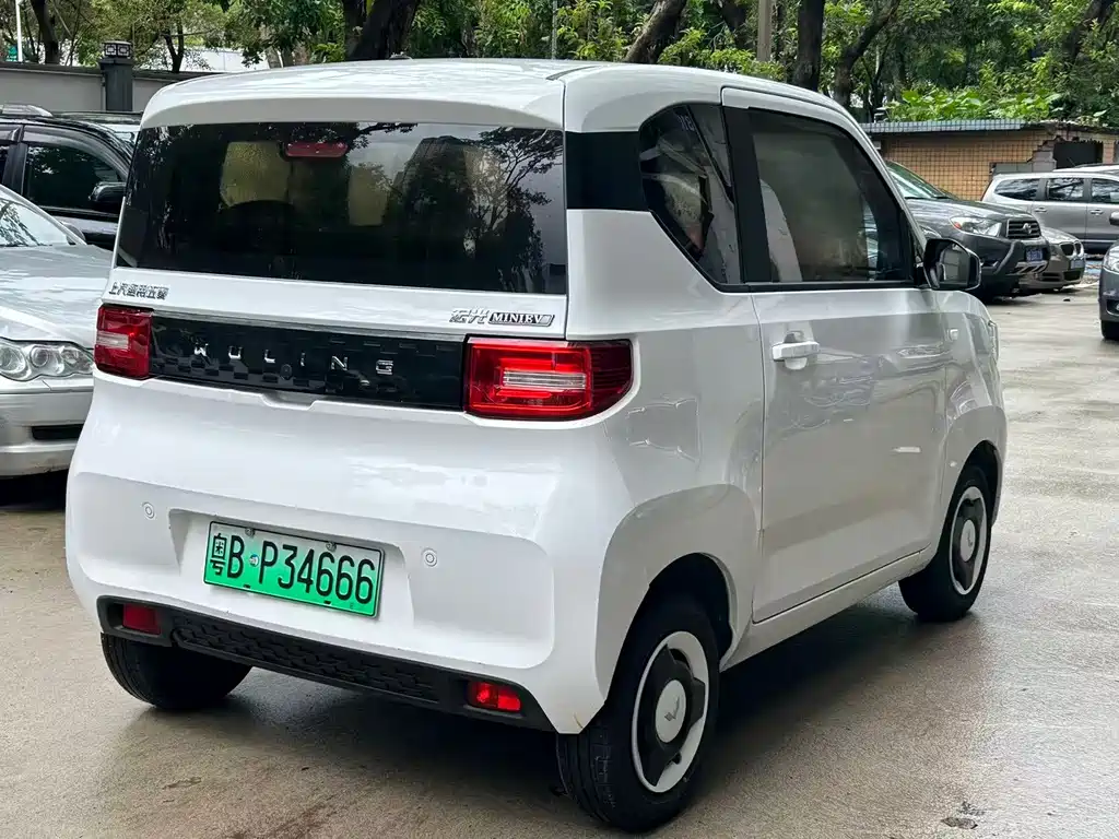 Wuling MINIEV — фото 5