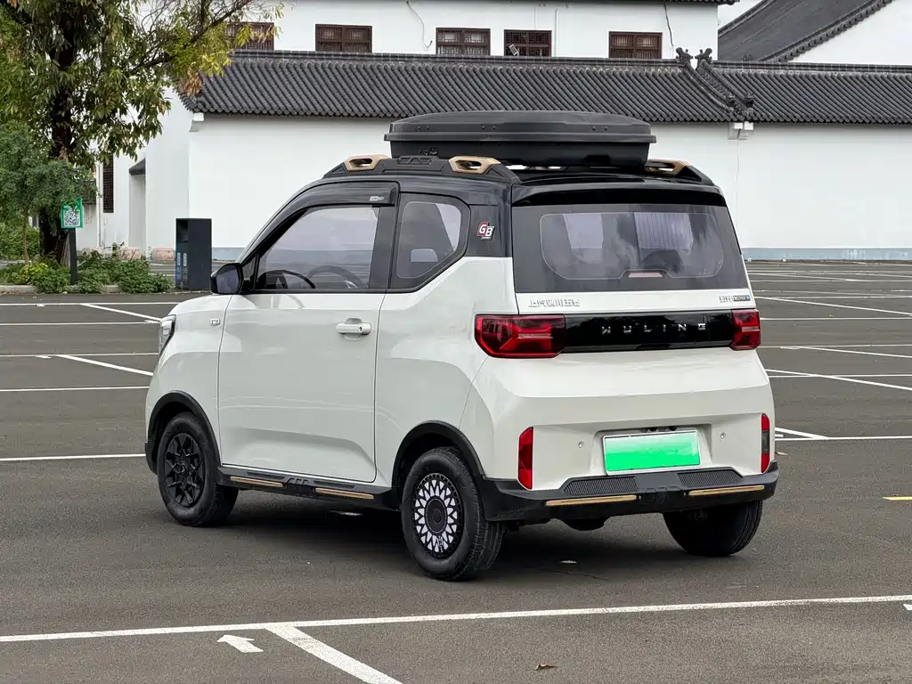 Wuling MINIEV — фото 4