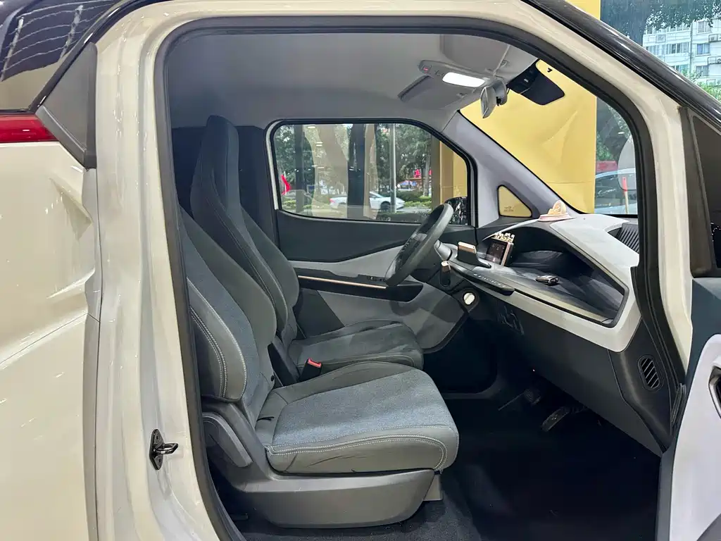 Wuling Nano EV — фото 9