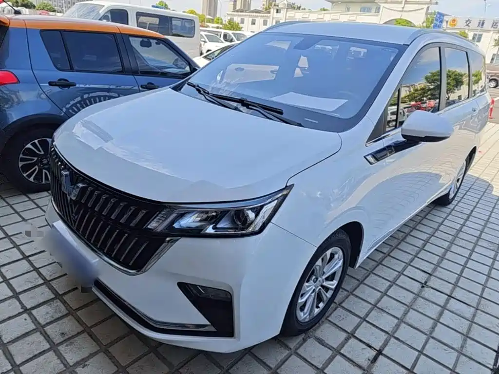 Wuling Jiachen — фото 2